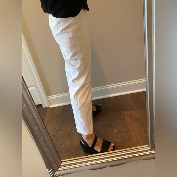 Fully Lined White Stretch Jacquard Crop Pants - Picture 3 of 7